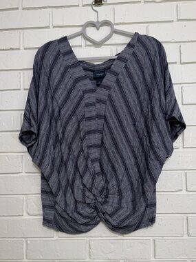 Daytrip Navy Gray Striped Twist Front Dolman Top Women’s Medium